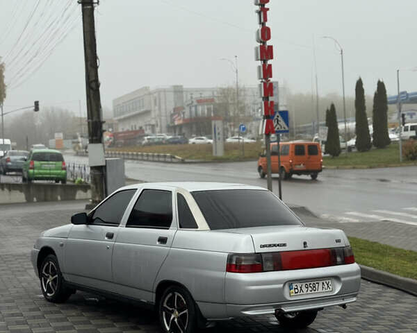 Серый ВАЗ 2110, объемом двигателя 1.6 л и пробегом 159 тыс. км за 1999 $, фото 3 на Automoto.ua