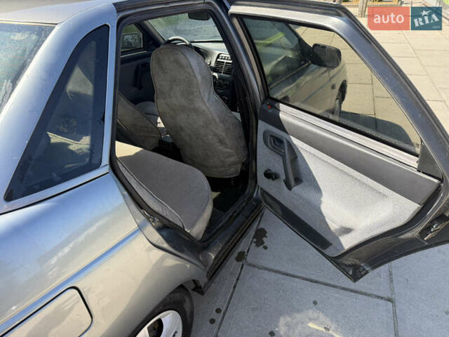 Серый ВАЗ 2110, объемом двигателя 1.6 л и пробегом 128 тыс. км за 2349 $, фото 9 на Automoto.ua