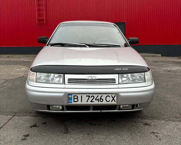 Серый ВАЗ 2110, объемом двигателя 1.6 л и пробегом 177 тыс. км за 2200 $, фото 2 на Automoto.ua