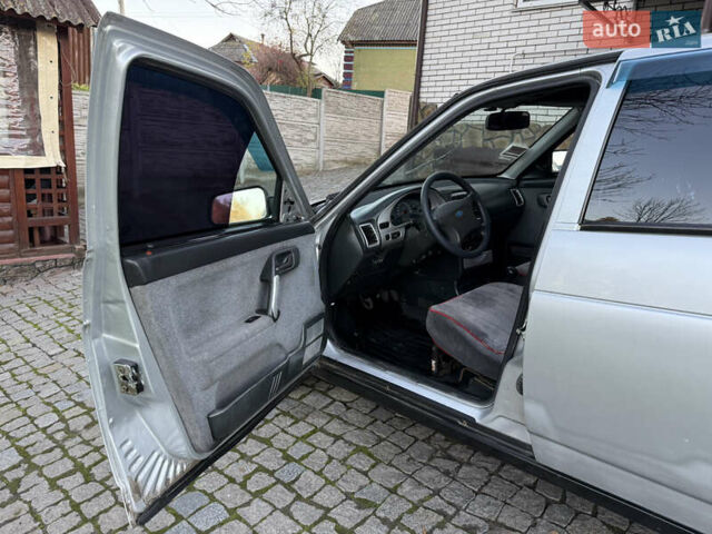 Сірий ВАЗ 2110, об'ємом двигуна 1.6 л та пробігом 123 тис. км за 1650 $, фото 4 на Automoto.ua
