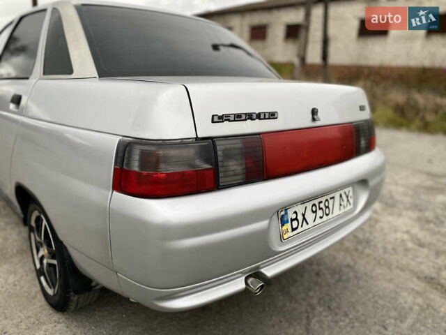 Серый ВАЗ 2110, объемом двигателя 1.6 л и пробегом 152 тыс. км за 2000 $, фото 19 на Automoto.ua