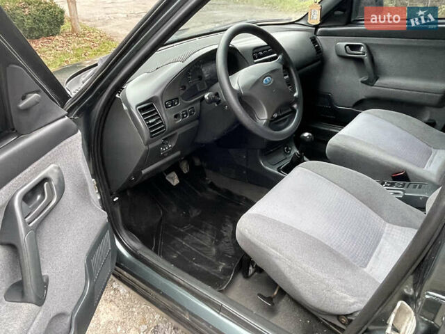 Сірий ВАЗ 2110, об'ємом двигуна 1.6 л та пробігом 157 тис. км за 2150 $, фото 17 на Automoto.ua