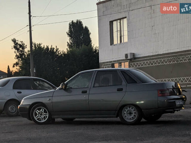 Серый ВАЗ 2110, объемом двигателя 1.6 л и пробегом 200 тыс. км за 2200 $, фото 8 на Automoto.ua