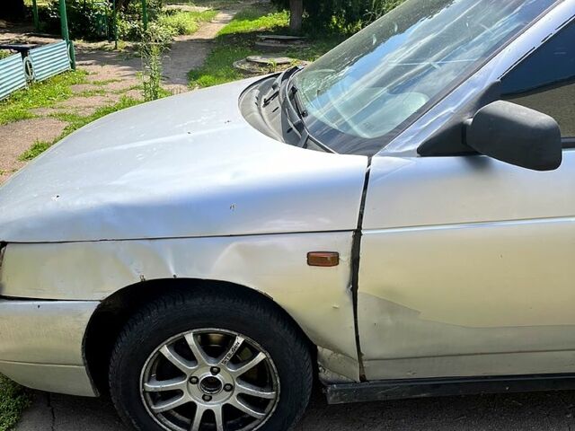 Серый ВАЗ 2110, объемом двигателя 1.5 л и пробегом 324 тыс. км за 650 $, фото 6 на Automoto.ua