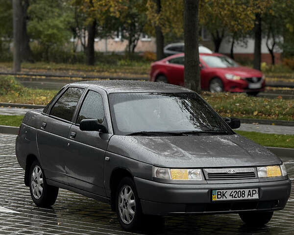 Серый ВАЗ 2110, объемом двигателя 1.6 л и пробегом 170 тыс. км за 2300 $, фото 4 на Automoto.ua