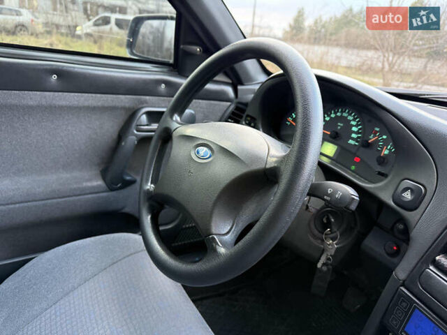 Сірий ВАЗ 2110, об'ємом двигуна 1.6 л та пробігом 192 тис. км за 2110 $, фото 19 на Automoto.ua