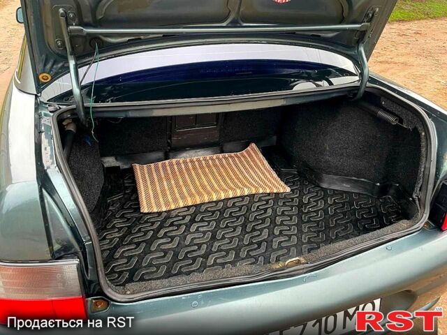 Серый ВАЗ 2110, объемом двигателя 1.6 л и пробегом 110 тыс. км за 2000 $, фото 9 на Automoto.ua