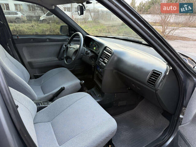 Сірий ВАЗ 2110, об'ємом двигуна 1.6 л та пробігом 192 тис. км за 2110 $, фото 14 на Automoto.ua