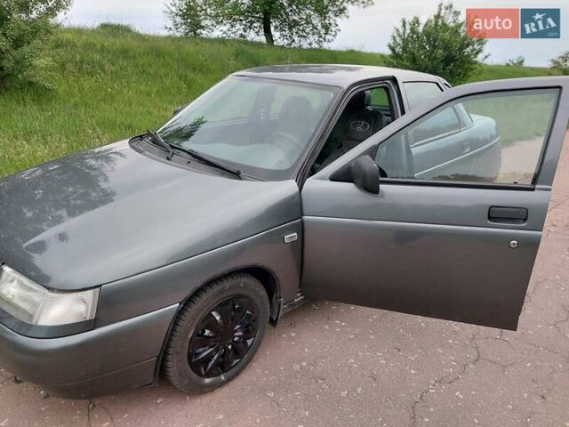 Серый ВАЗ 2110, объемом двигателя 1.6 л и пробегом 118 тыс. км за 2700 $, фото 2 на Automoto.ua