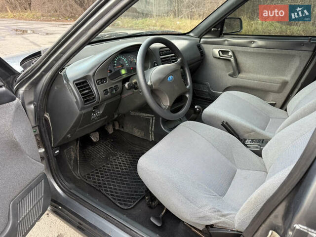 Сірий ВАЗ 2110, об'ємом двигуна 1.6 л та пробігом 192 тис. км за 2110 $, фото 16 на Automoto.ua