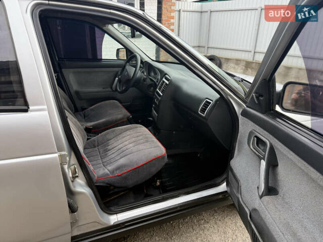 Серый ВАЗ 2110, объемом двигателя 1.6 л и пробегом 123 тыс. км за 1550 $, фото 10 на Automoto.ua