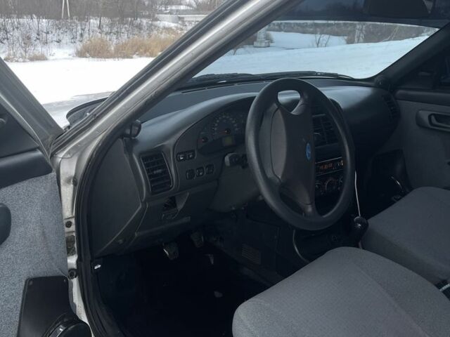 Сірий ВАЗ 2110, об'ємом двигуна 1.6 л та пробігом 140 тис. км за 3333 $, фото 9 на Automoto.ua