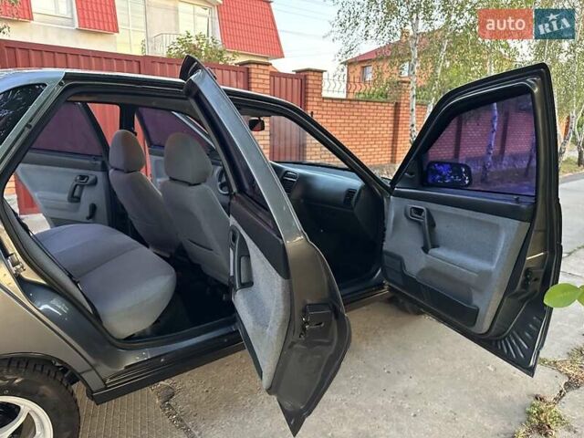 Сірий ВАЗ 2110, об'ємом двигуна 1.6 л та пробігом 108 тис. км за 2750 $, фото 25 на Automoto.ua