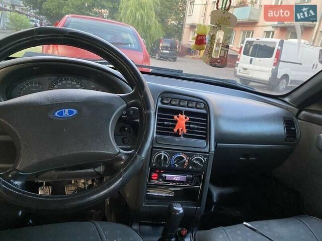 Серый ВАЗ 2110, объемом двигателя 1.6 л и пробегом 180 тыс. км за 1650 $, фото 5 на Automoto.ua