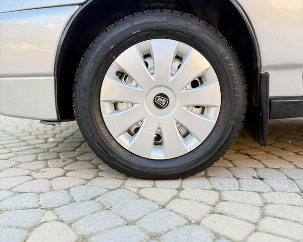 Серый ВАЗ 2110, объемом двигателя 1.6 л и пробегом 134 тыс. км за 2550 $, фото 12 на Automoto.ua