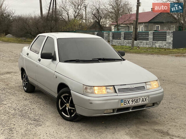 Серый ВАЗ 2110, объемом двигателя 1.6 л и пробегом 152 тыс. км за 2000 $, фото 1 на Automoto.ua
