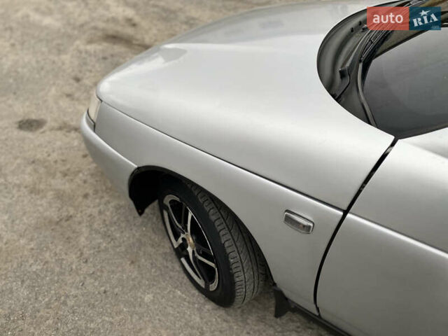 Серый ВАЗ 2110, объемом двигателя 1.6 л и пробегом 152 тыс. км за 2000 $, фото 13 на Automoto.ua