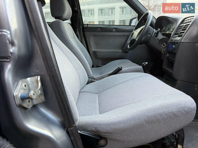 Сірий ВАЗ 2110, об'ємом двигуна 1.6 л та пробігом 192 тис. км за 2110 $, фото 17 на Automoto.ua