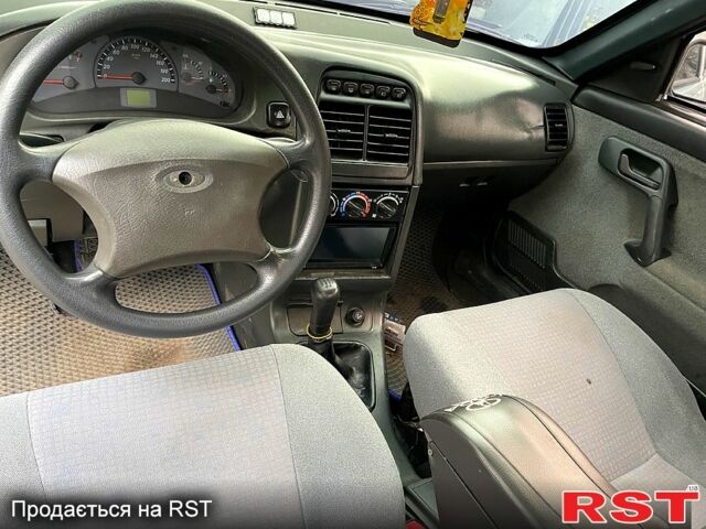 Сірий ВАЗ 2110, об'ємом двигуна 1.6 л та пробігом 160 тис. км за 2200 $, фото 8 на Automoto.ua