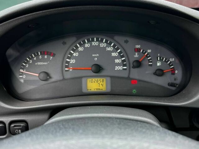 Серый ВАЗ 2110, объемом двигателя 1.6 л и пробегом 102 тыс. км за 2850 $, фото 5 на Automoto.ua