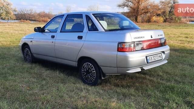 Сірий ВАЗ 2110, об'ємом двигуна 1.6 л та пробігом 39 тис. км за 3800 $, фото 6 на Automoto.ua