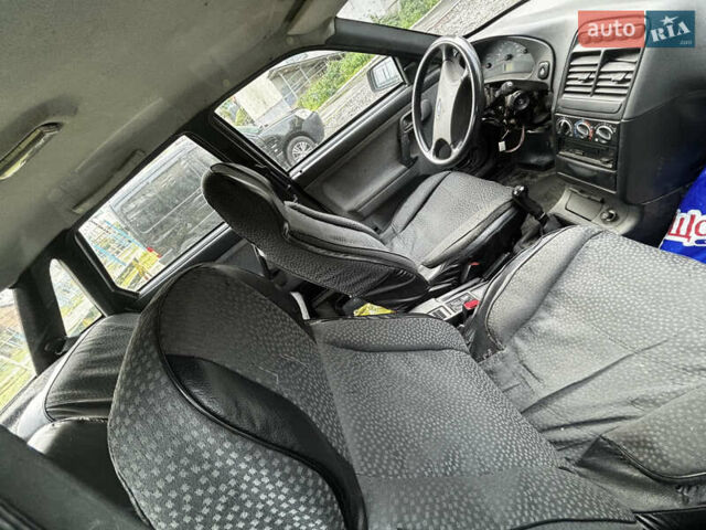 Серый ВАЗ 2110, объемом двигателя 1.6 л и пробегом 130 тыс. км за 1650 $, фото 5 на Automoto.ua