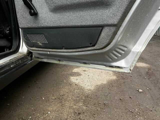 Серый ВАЗ 2110, объемом двигателя 1.6 л и пробегом 102 тыс. км за 2850 $, фото 12 на Automoto.ua