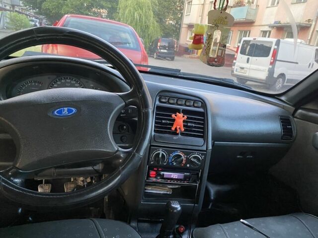 Серый ВАЗ 2110, объемом двигателя 1.6 л и пробегом 180 тыс. км за 1650 $, фото 6 на Automoto.ua