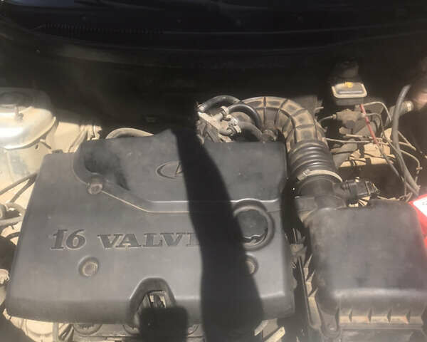 Сірий ВАЗ 2110, об'ємом двигуна 1.6 л та пробігом 187 тис. км за 850 $, фото 3 на Automoto.ua