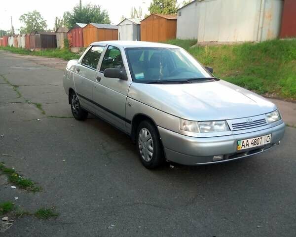 Серый ВАЗ 2110, объемом двигателя 1.6 л и пробегом 77 тыс. км за 2600 $, фото 8 на Automoto.ua