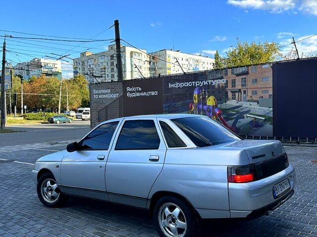 Сірий ВАЗ 2110, об'ємом двигуна 1.6 л та пробігом 200 тис. км за 1999 $, фото 3 на Automoto.ua