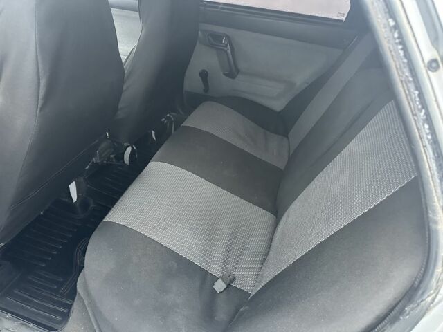 Серый ВАЗ 2110, объемом двигателя 1.6 л и пробегом 290 тыс. км за 2059 $, фото 6 на Automoto.ua