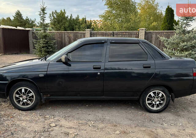 Серый ВАЗ 2110, объемом двигателя 1.6 л и пробегом 215 тыс. км за 1600 $, фото 1 на Automoto.ua