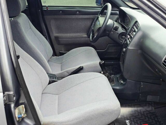 Сірий ВАЗ 2110, об'ємом двигуна 1.6 л та пробігом 194 тис. км за 2299 $, фото 18 на Automoto.ua