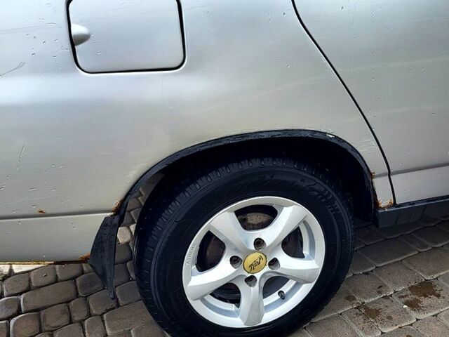 Сірий ВАЗ 2110, об'ємом двигуна 1.6 л та пробігом 135 тис. км за 1600 $, фото 5 на Automoto.ua