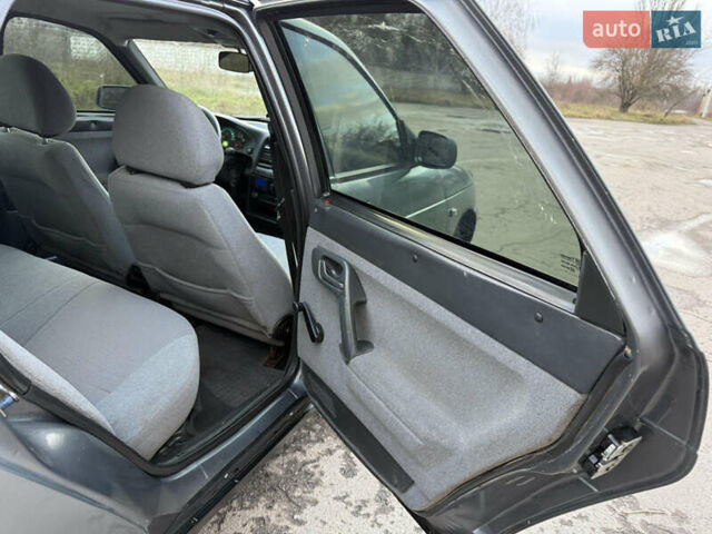 Сірий ВАЗ 2110, об'ємом двигуна 1.6 л та пробігом 192 тис. км за 2110 $, фото 13 на Automoto.ua