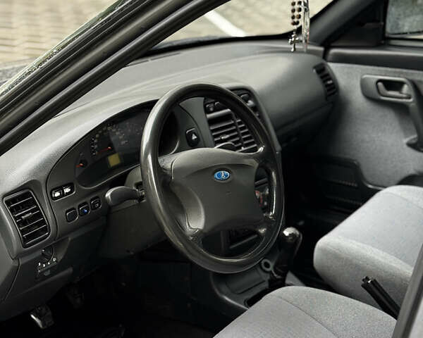 Серый ВАЗ 2110, объемом двигателя 1.6 л и пробегом 170 тыс. км за 2300 $, фото 19 на Automoto.ua