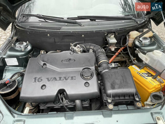 Сірий ВАЗ 2110, об'ємом двигуна 1.6 л та пробігом 157 тис. км за 2150 $, фото 2 на Automoto.ua