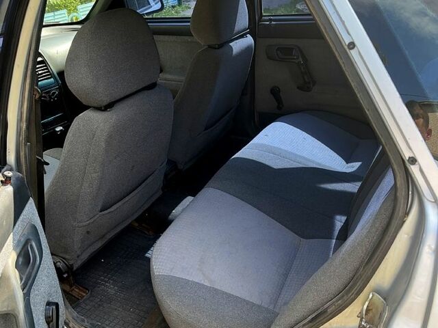 Серый ВАЗ 2110, объемом двигателя 1.5 л и пробегом 324 тыс. км за 650 $, фото 4 на Automoto.ua