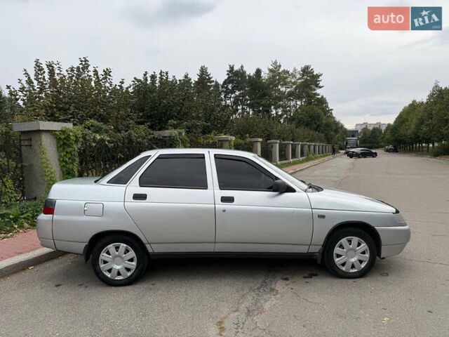 Сірий ВАЗ 2110, об'ємом двигуна 1.6 л та пробігом 240 тис. км за 2750 $, фото 10 на Automoto.ua