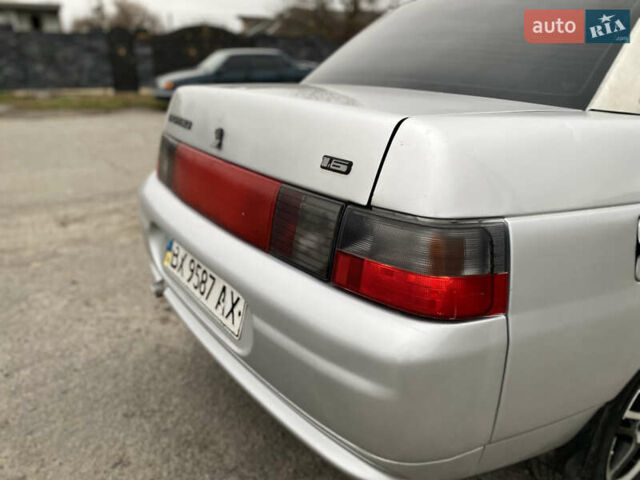 Серый ВАЗ 2110, объемом двигателя 1.6 л и пробегом 152 тыс. км за 2000 $, фото 18 на Automoto.ua