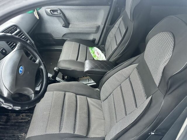 Серый ВАЗ 2110, объемом двигателя 1.6 л и пробегом 290 тыс. км за 2059 $, фото 5 на Automoto.ua