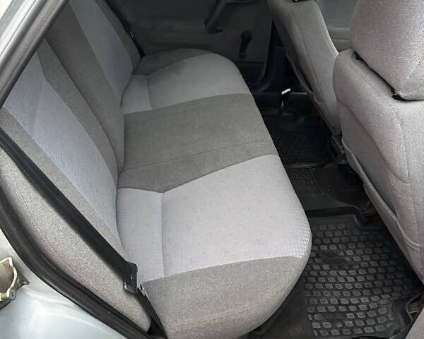 Серый ВАЗ 2110, объемом двигателя 1.6 л и пробегом 177 тыс. км за 2200 $, фото 8 на Automoto.ua