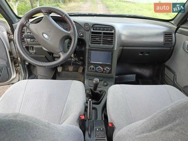 Сірий ВАЗ 2110, об'ємом двигуна 1.6 л та пробігом 130 тис. км за 3000 $, фото 20 на Automoto.ua