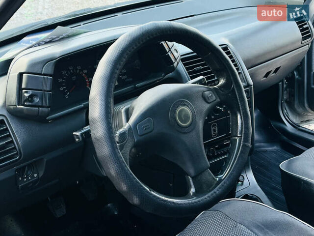 Серый ВАЗ 2110, объемом двигателя 1.6 л и пробегом 213 тыс. км за 2200 $, фото 9 на Automoto.ua