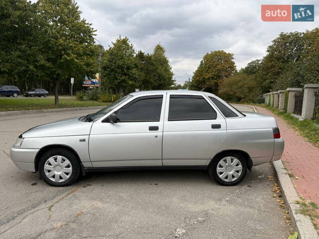 Сірий ВАЗ 2110, об'ємом двигуна 1.6 л та пробігом 240 тис. км за 2750 $, фото 3 на Automoto.ua