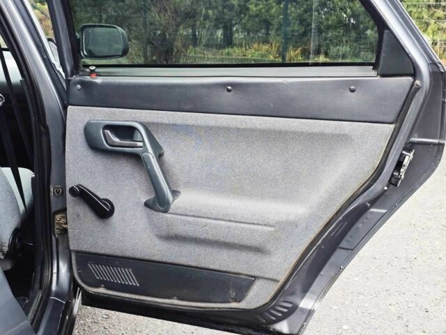 Сірий ВАЗ 2110, об'ємом двигуна 1.6 л та пробігом 194 тис. км за 2299 $, фото 19 на Automoto.ua