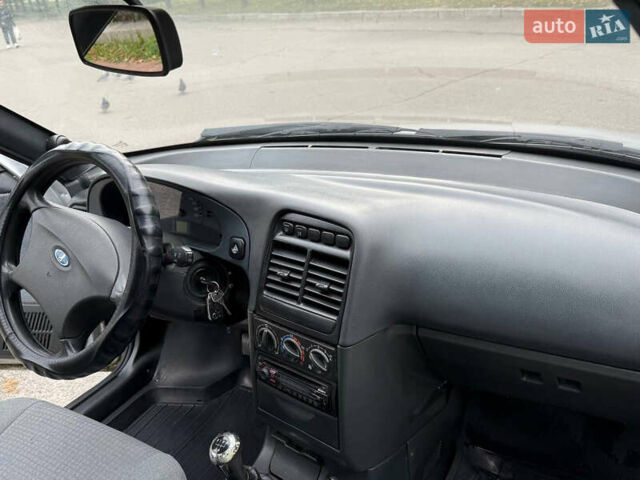 Сірий ВАЗ 2110, об'ємом двигуна 1.6 л та пробігом 240 тис. км за 2750 $, фото 22 на Automoto.ua