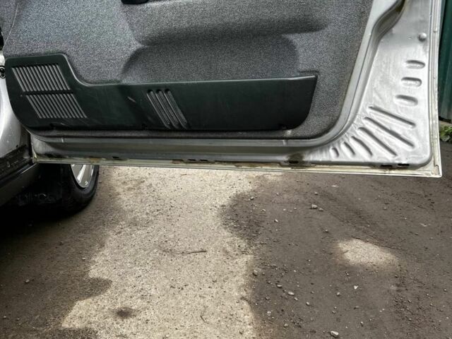 Серый ВАЗ 2110, объемом двигателя 1.6 л и пробегом 102 тыс. км за 2850 $, фото 10 на Automoto.ua