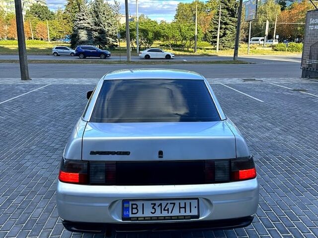 Сірий ВАЗ 2110, об'ємом двигуна 1.6 л та пробігом 200 тис. км за 1999 $, фото 4 на Automoto.ua